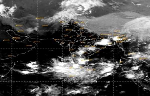 मौसम विज्ञान विभाग ने केरल, लक्षद्वीप को भारी बारिश की चेतावनी दी मौसम विज्ञान विभाग ने केरल, लक्षद्वीप को भारी बारिश की चेतावनी दी